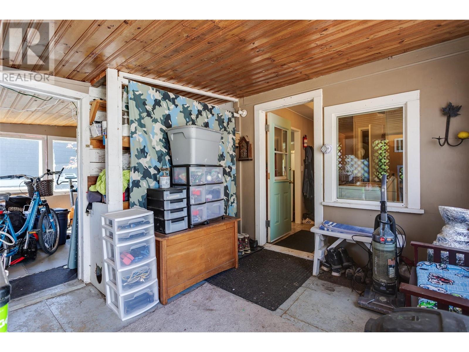 15585 Greenhow Road, Oyama, British Columbia  V4V 2E7 - Photo 23 - 10348898