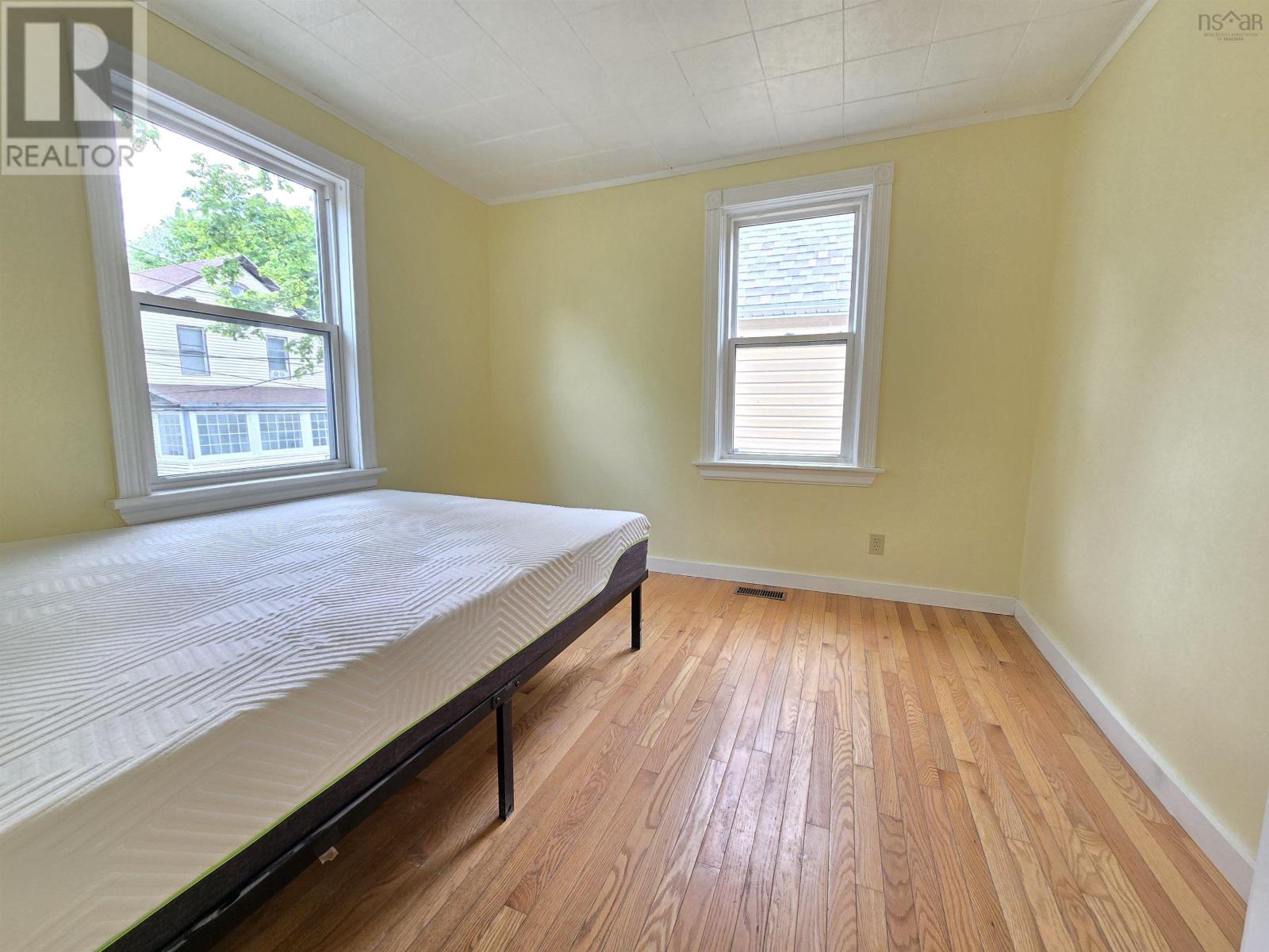 459 Bentinck Street, Sydney, Nova Scotia  B1S 2Y8 - Photo 7 - 202513874