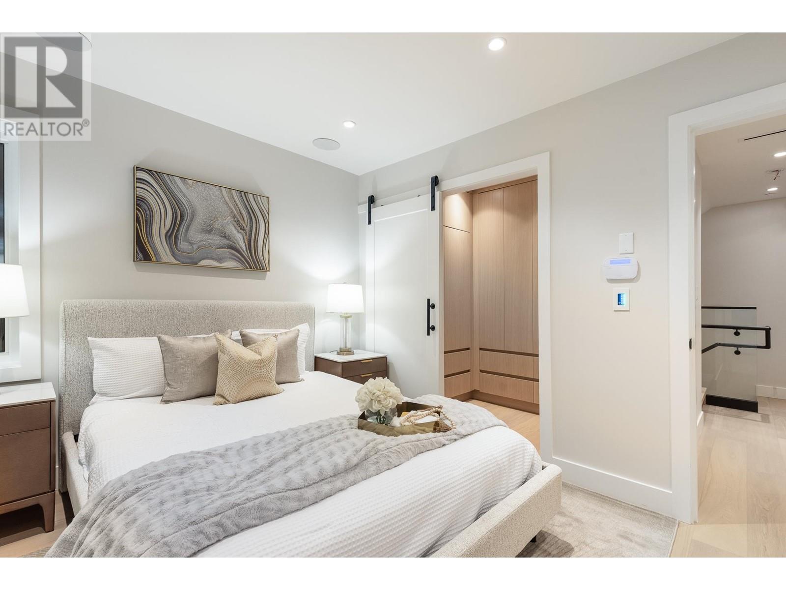 2 3674 Oxford Street, Vancouver, British Columbia  V5K 1P3 - Photo 15 - R3010687