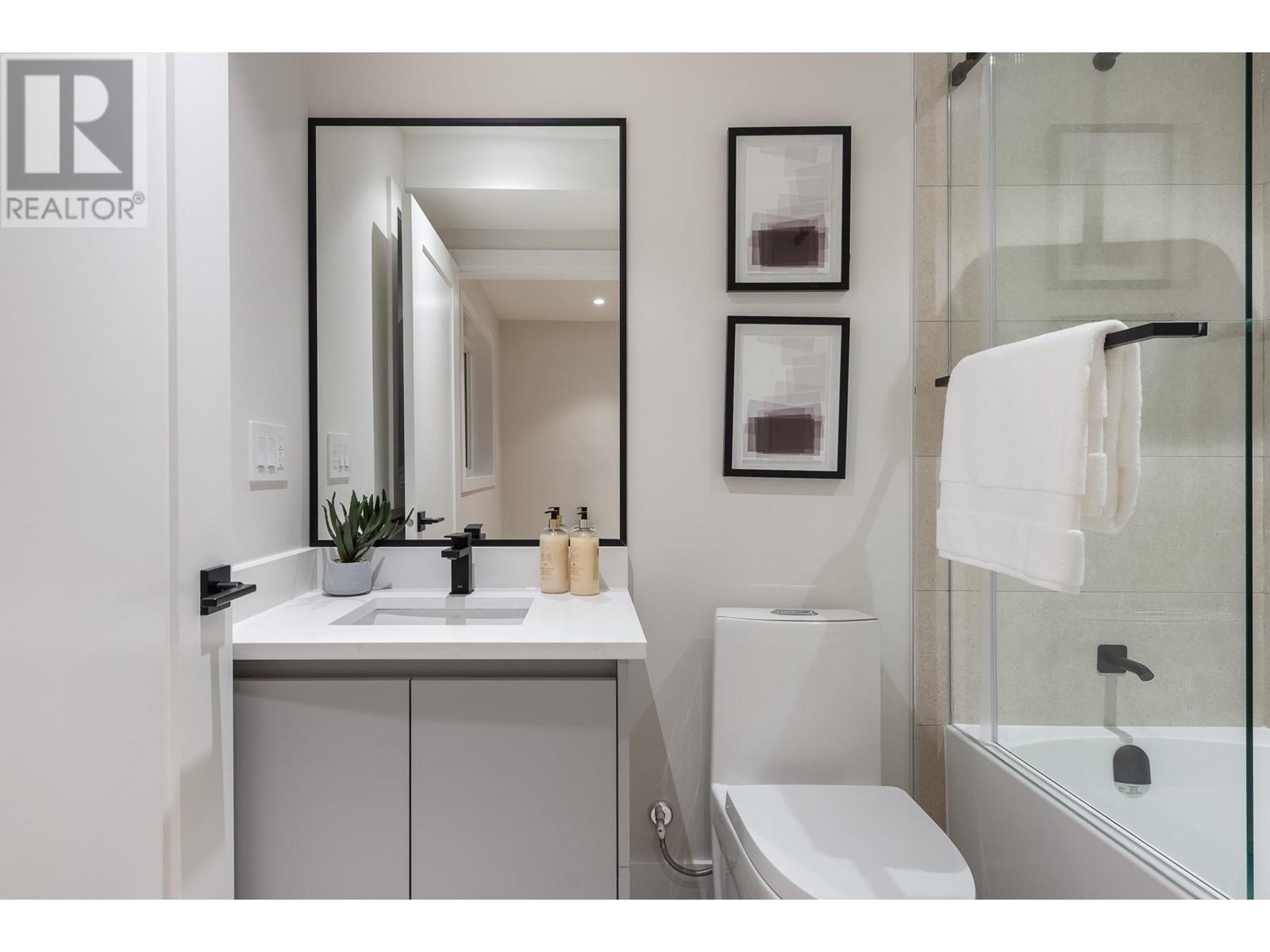 2 3674 Oxford Street, Vancouver, British Columbia  V5K 1P3 - Photo 22 - R3010687