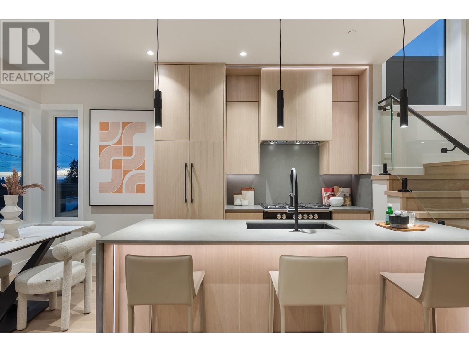 2 3674 Oxford Street, Vancouver, British Columbia  V5K 1P3 - Photo 6 - R3010687