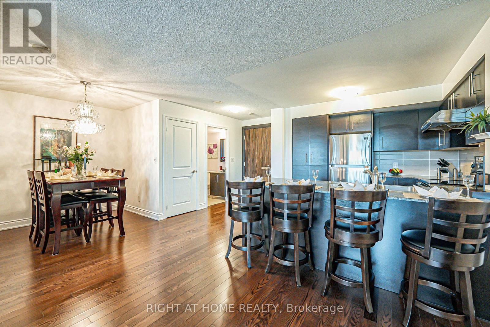 809 - 273 South Park Road, Markham, Ontario  L3T 0B5 - Photo 11 - N12205685