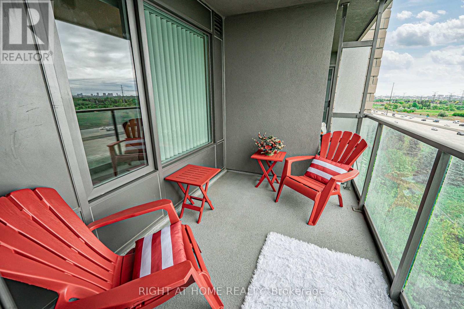 809 - 273 South Park Road, Markham, Ontario  L3T 0B5 - Photo 18 - N12205685