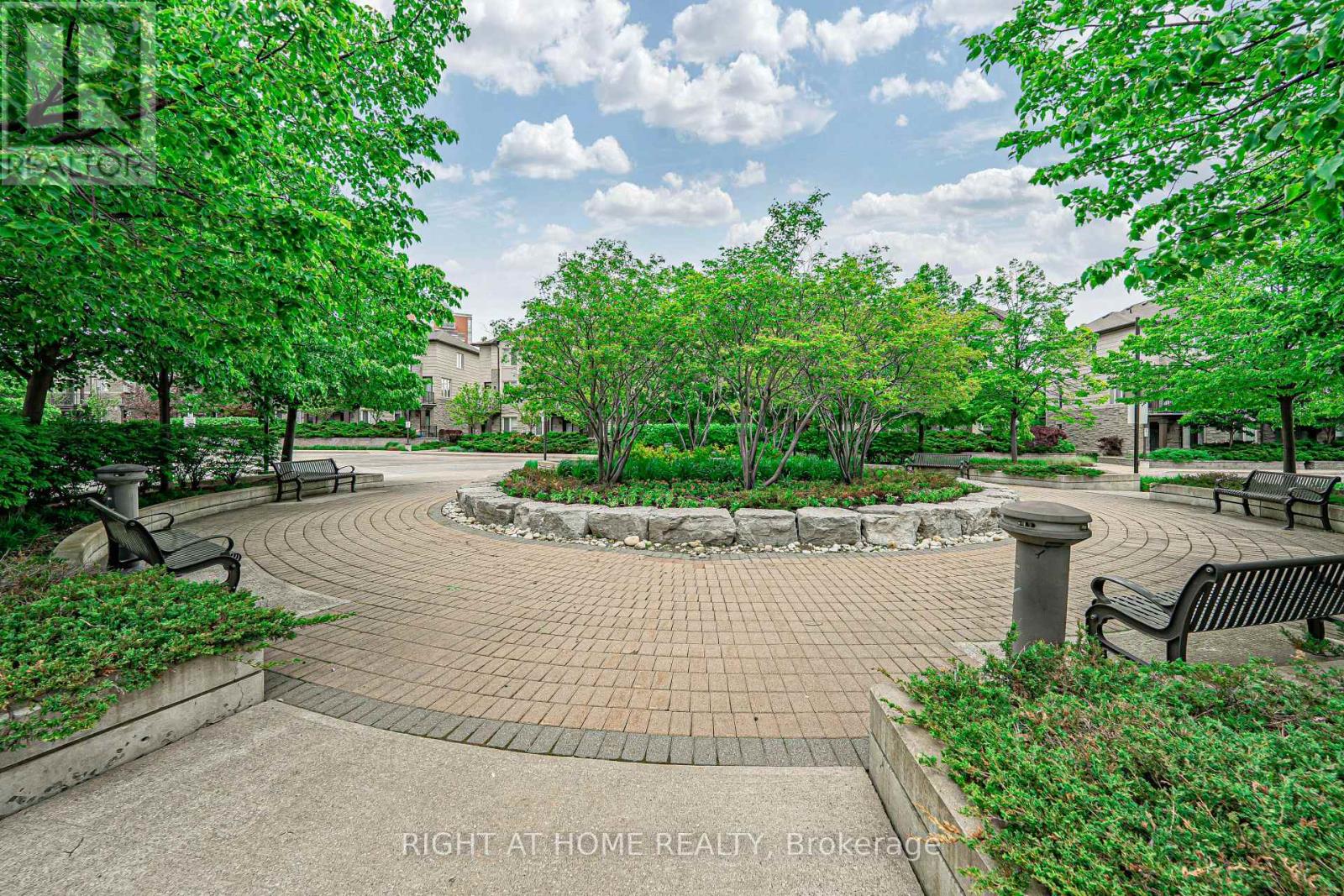 809 - 273 South Park Road, Markham, Ontario  L3T 0B5 - Photo 24 - N12205685