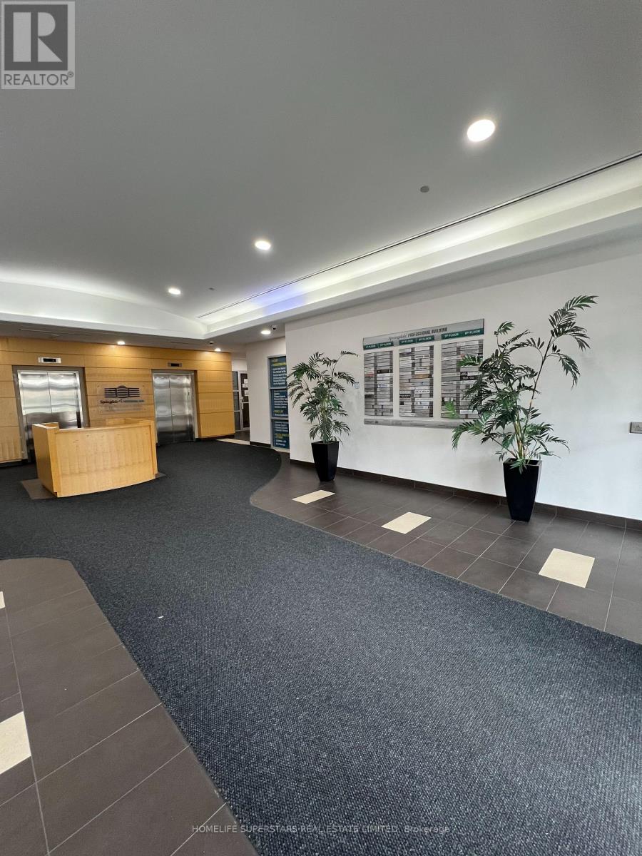 607 - 2250 Bovaird Drive E, Brampton, Ontario  L6R 0W3 - Photo 4 - W12205690