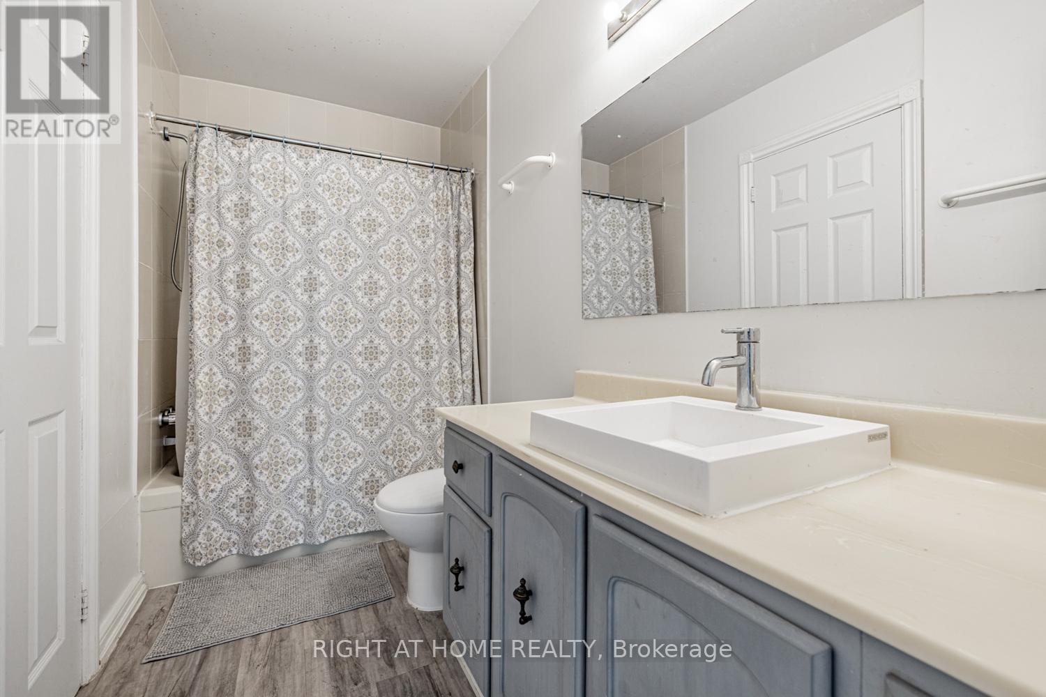 144 Wedgewood Drive, Toronto, Ontario  M2M 2H7 - Photo 23 - C12143089