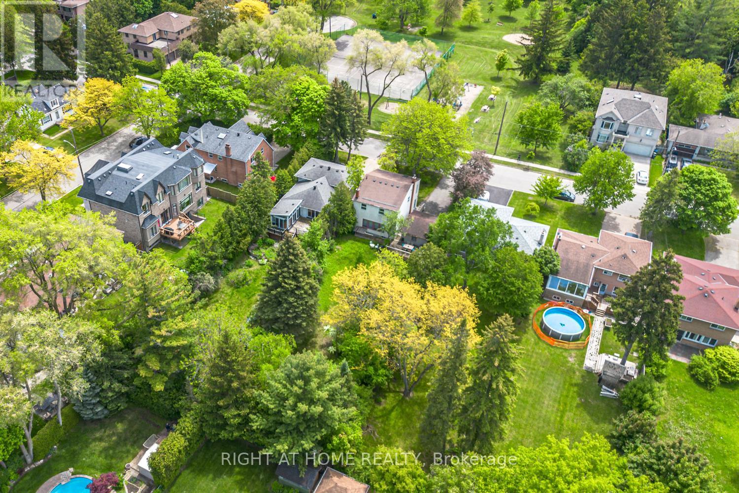 144 Wedgewood Drive, Toronto, Ontario  M2M 2H7 - Photo 45 - C12143089