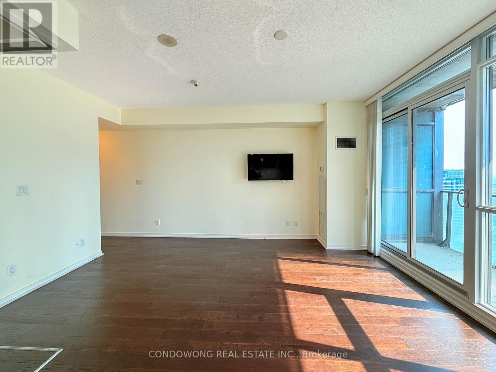 2611 - 55 Bremner Boulevard, Toronto, Ontario  M5J 0A6 - Photo 7 - C12155146