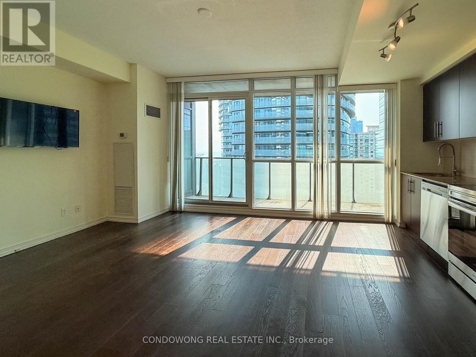 2611 - 55 Bremner Boulevard, Toronto, Ontario  M5J 0A6 - Photo 4 - C12155146