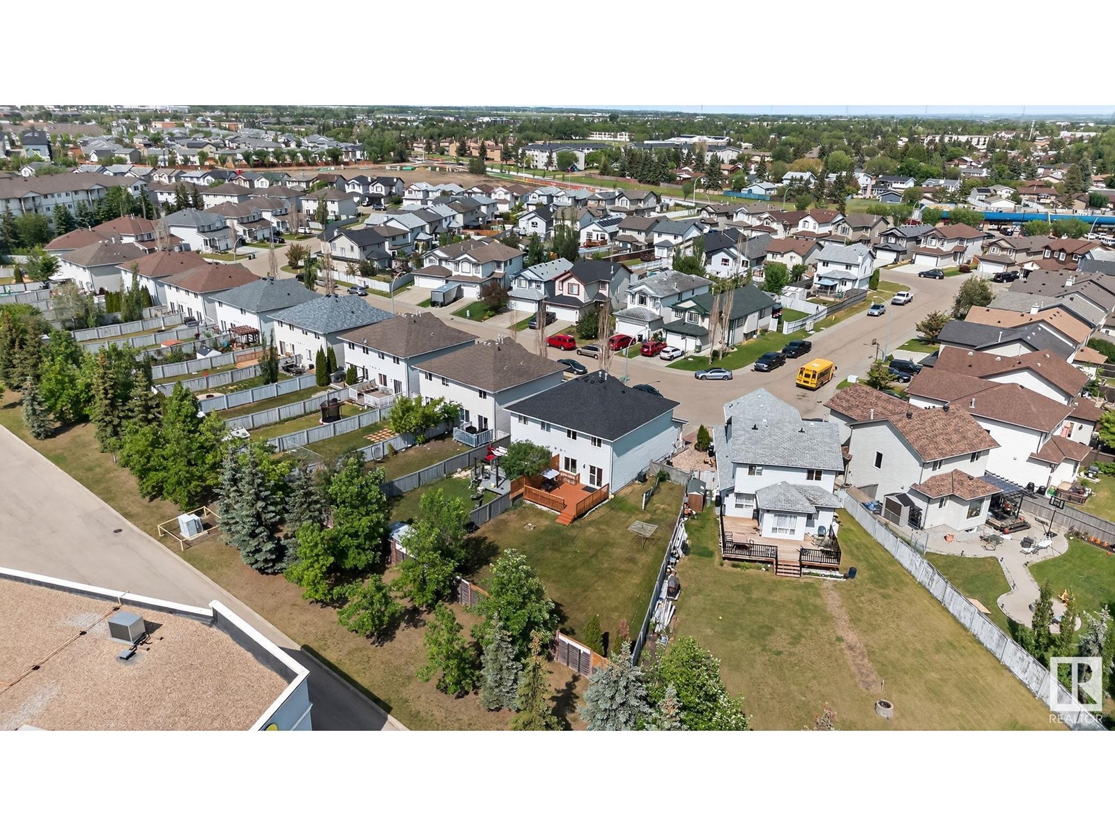 13706 38 St Nw, Edmonton, Alberta  T5Y 3G7 - Photo 7 - E4441245