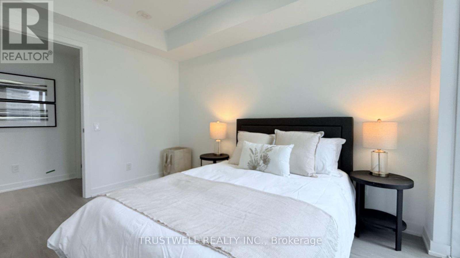 808 - 8 Wellesley Street W, Toronto, Ontario  M4Y 0J5 - Photo 20 - C12205702