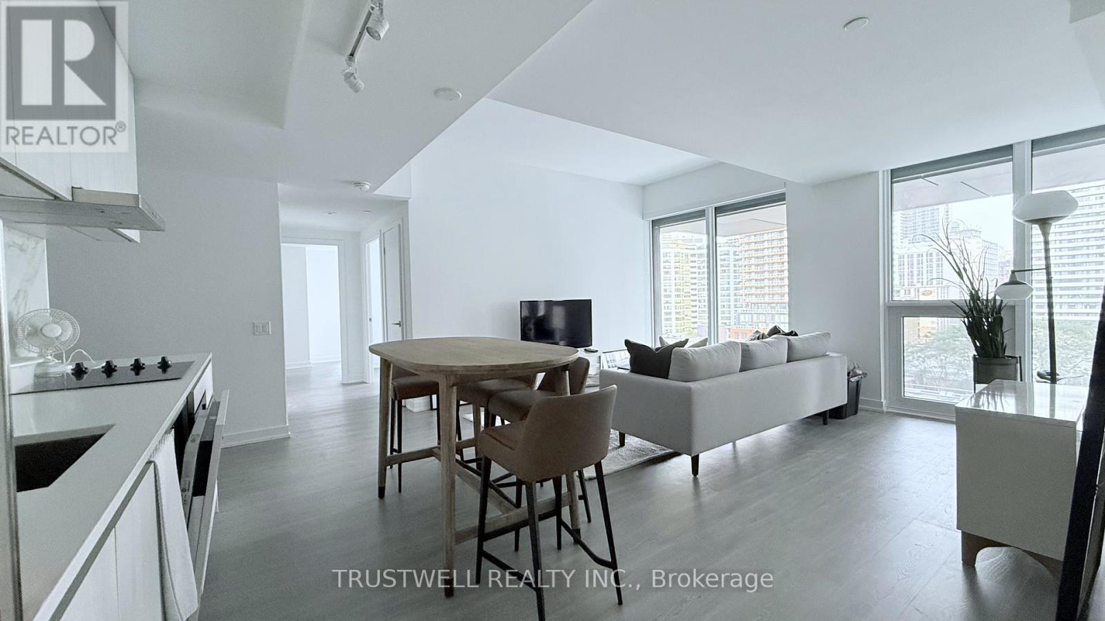 808 - 8 Wellesley Street W, Toronto, Ontario  M4Y 0J5 - Photo 28 - C12205702