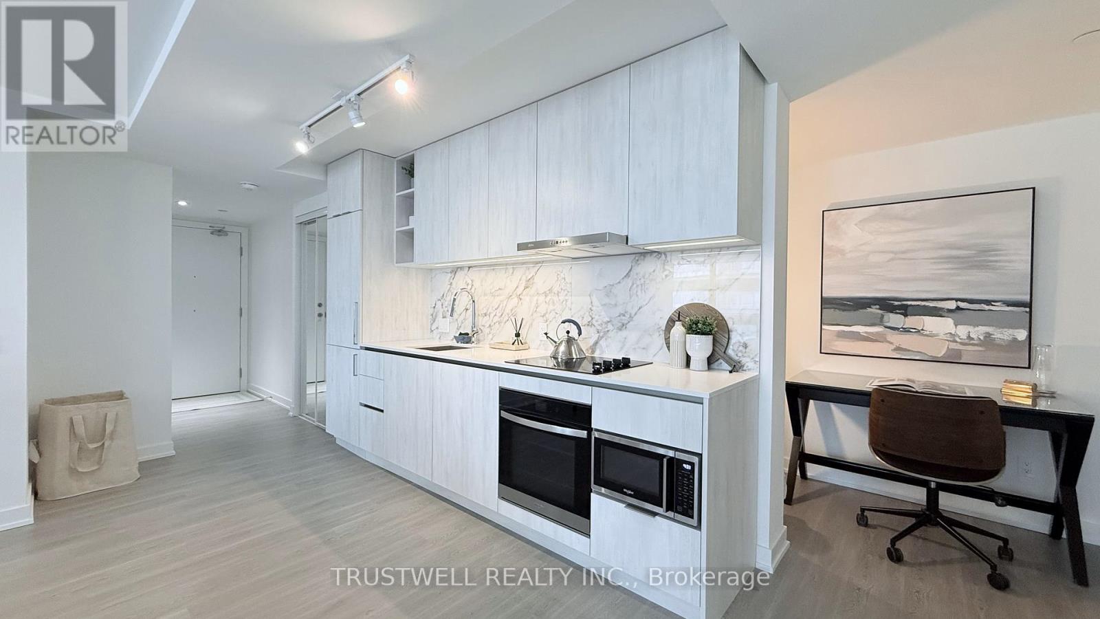 808 - 8 Wellesley Street W, Toronto, Ontario  M4Y 0J5 - Photo 6 - C12205702