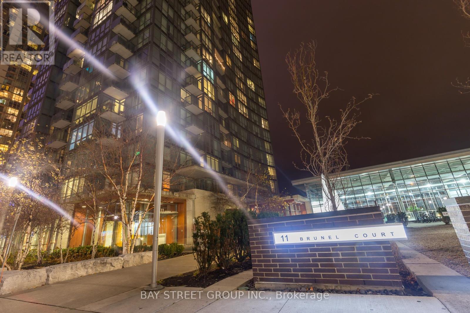 2502 - 11 Brunel Court, Toronto, Ontario  M5V 3Y3 - Photo 1 - C12205704