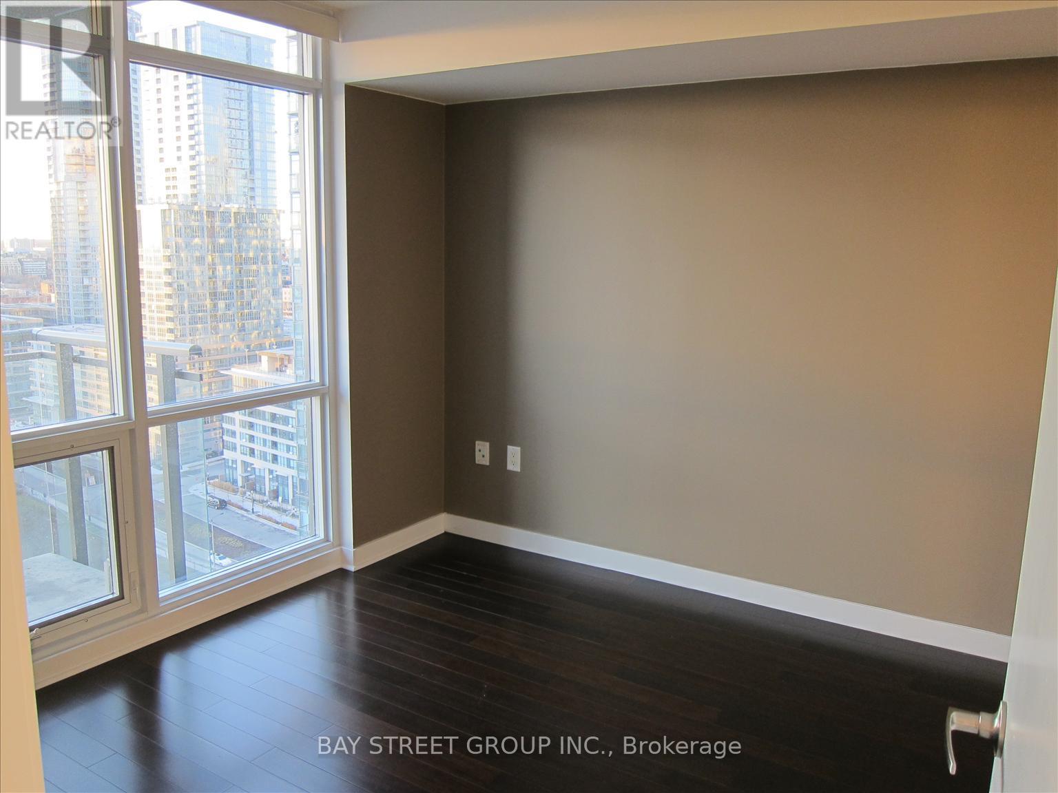 2502 - 11 Brunel Court, Toronto, Ontario  M5V 3Y3 - Photo 6 - C12205704