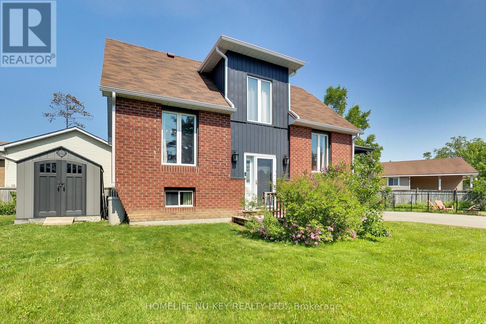 3337 Beckett Place, Severn, Ontario  L3V 0V9 - Photo 2 - S12205696