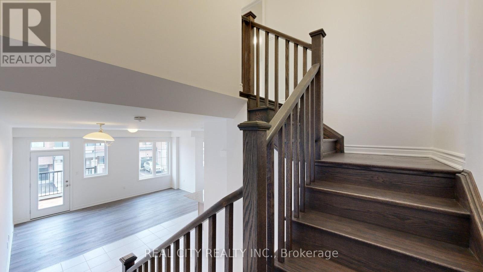 11 Keppel Circle W, Brampton, Ontario  L7A 5K4 - Photo 11 - W12205709