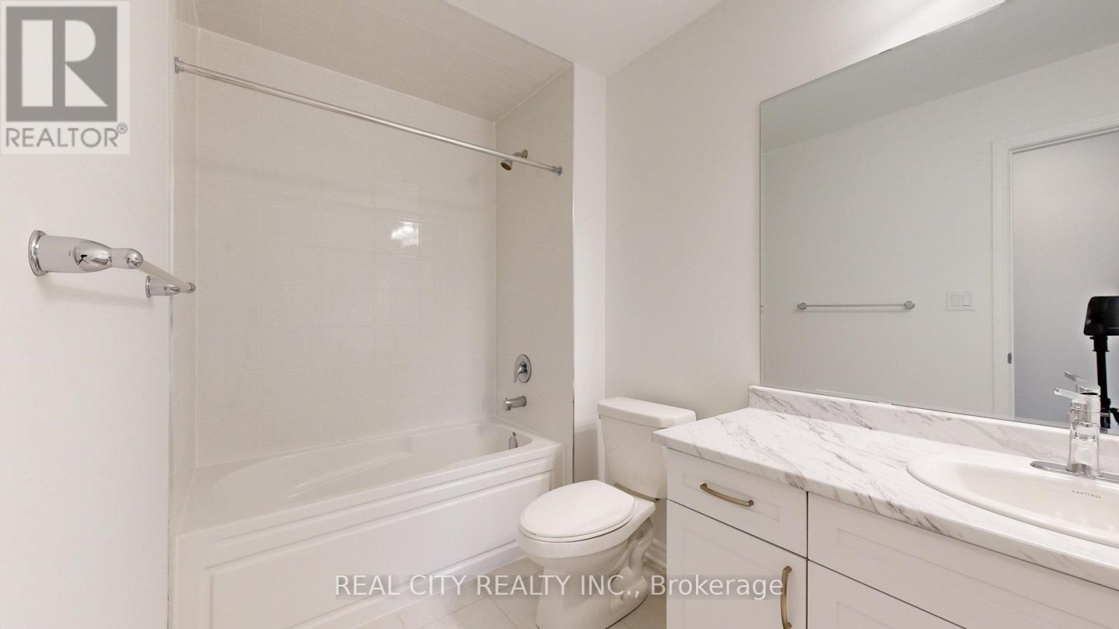 11 Keppel Circle W, Brampton, Ontario  L7A 5K4 - Photo 22 - W12205709
