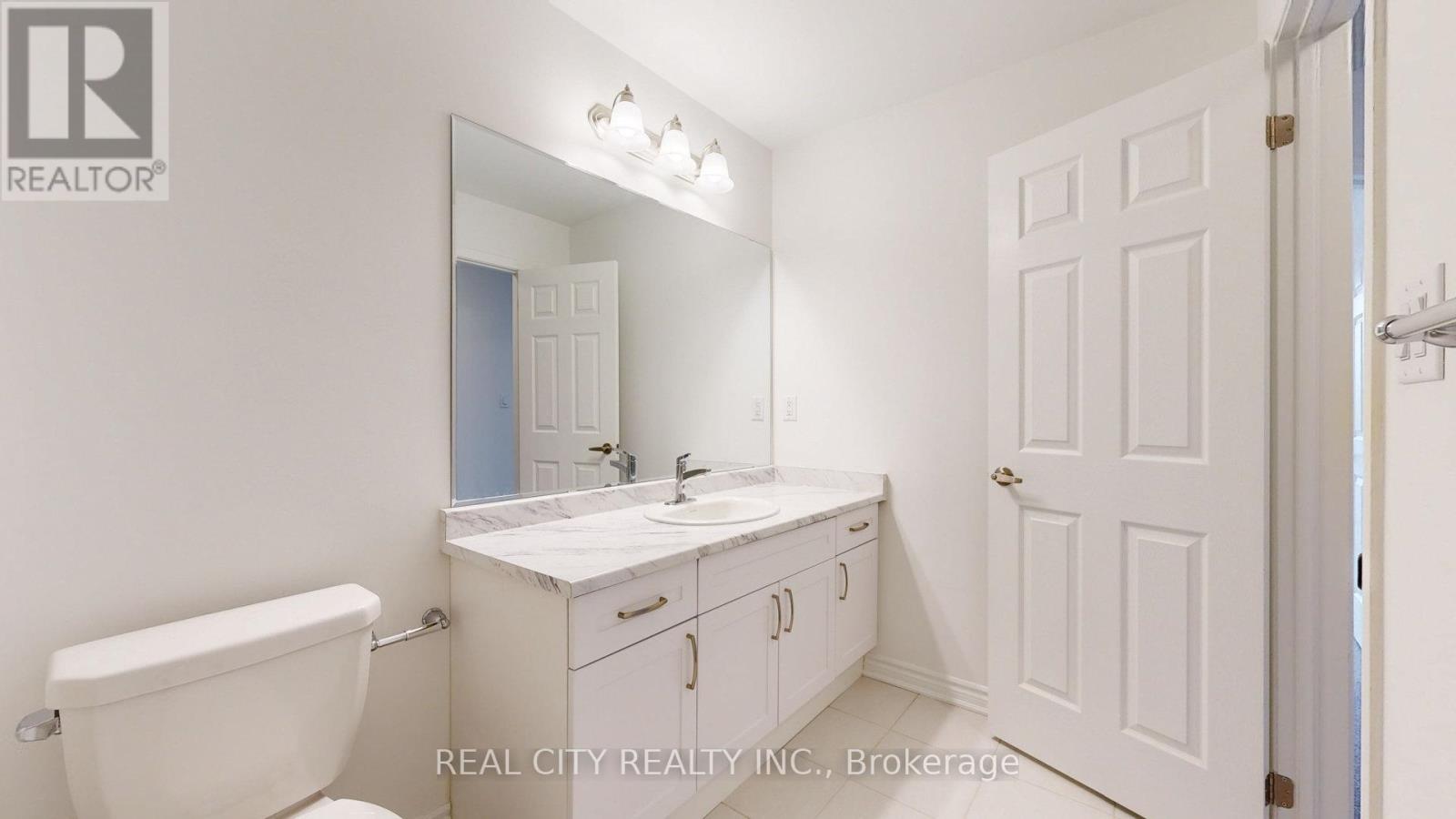 11 Keppel Circle W, Brampton, Ontario  L7A 5K4 - Photo 23 - W12205709