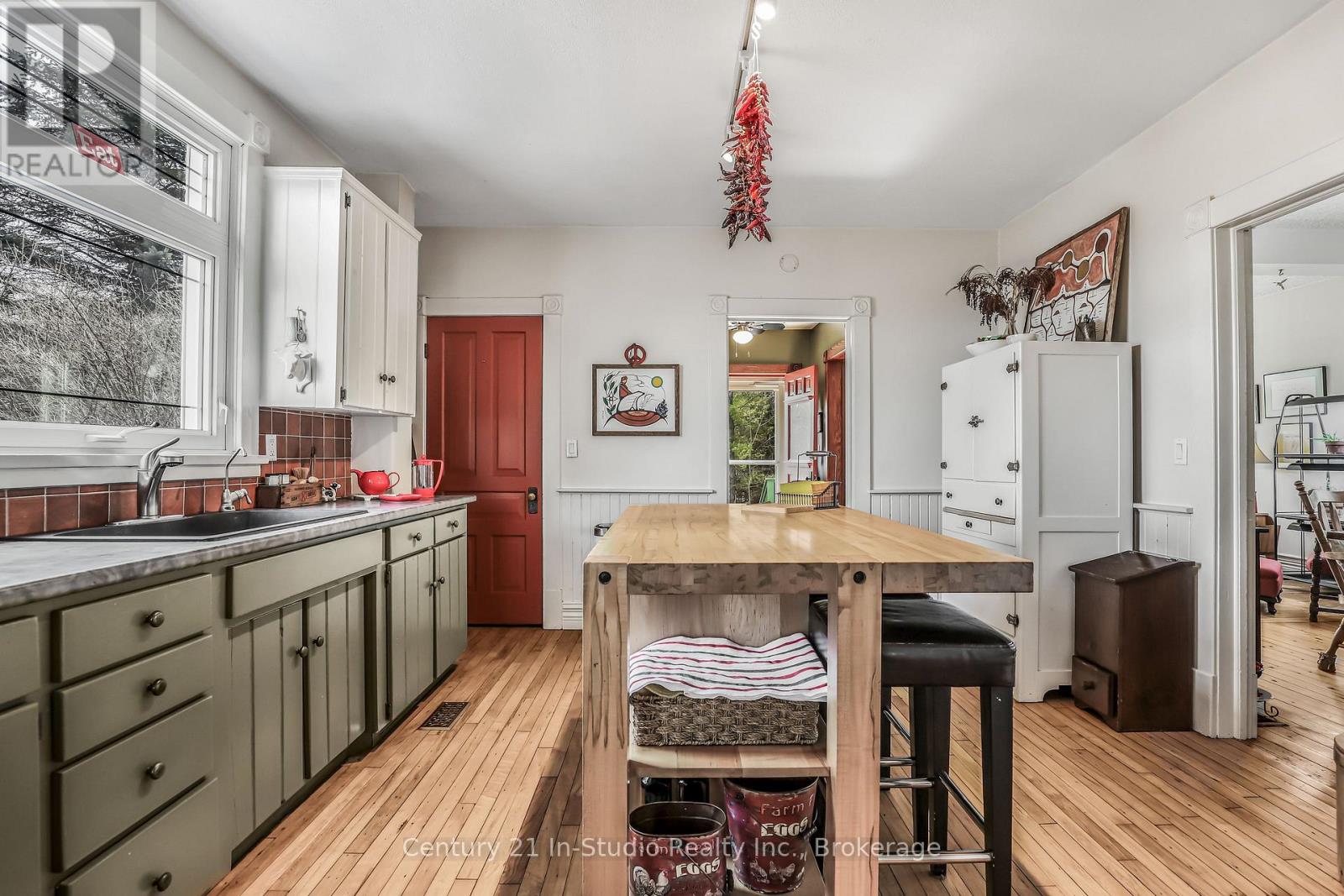 381103 Concession Road 4 Ndr, West Grey, Ontario  N4N 3B9 - Photo 19 - X12033764