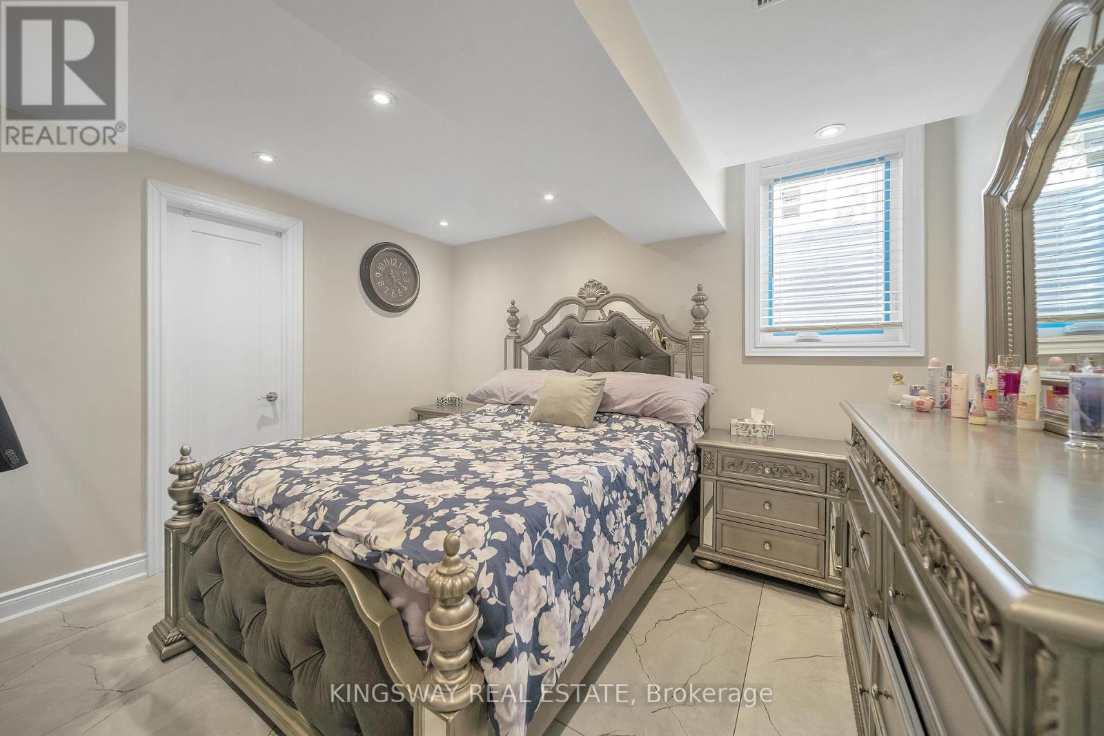 58 Leeward Drive, Brampton, Ontario  L6S 5V8 - Photo 40 - W12077475