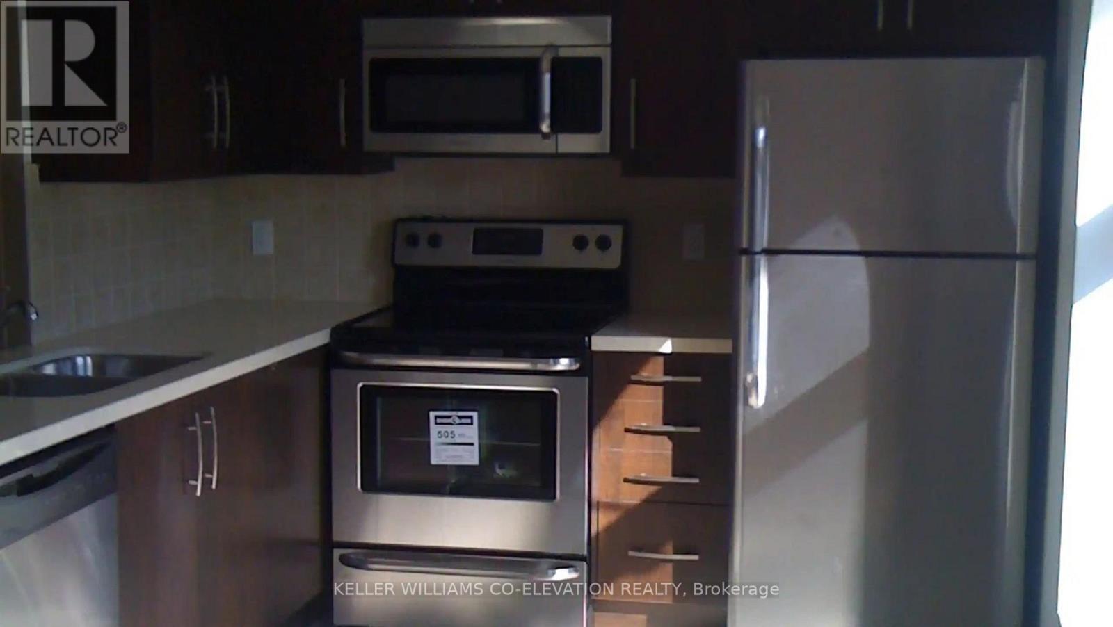 1 - 1090 Bloor Street W, Toronto, Ontario  M6H 1M6 - Photo 5 - W12142478
