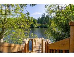 4839 Buccaneers Rd Pender Island, Pender Island, Ca