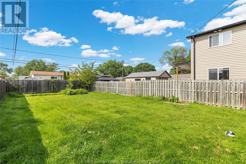 656 Charlotte, Windsor, Ontario  N8X 3A5 - Photo 5 - 25014386