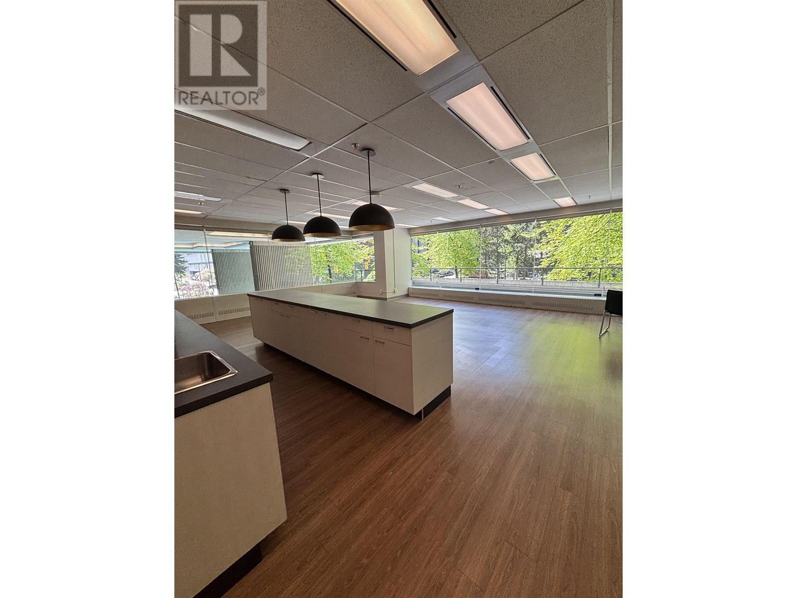 200 1111 Melville Street, Vancouver, British Columbia  V6E 3V6 - Photo 3 - C8069628