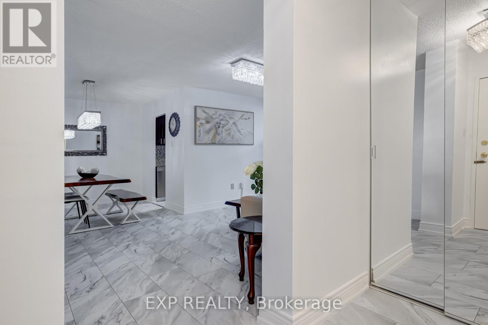302 - 205 Hilda Avenue, Toronto, Ontario  M2M 4B1 - Photo 6 - C12203793