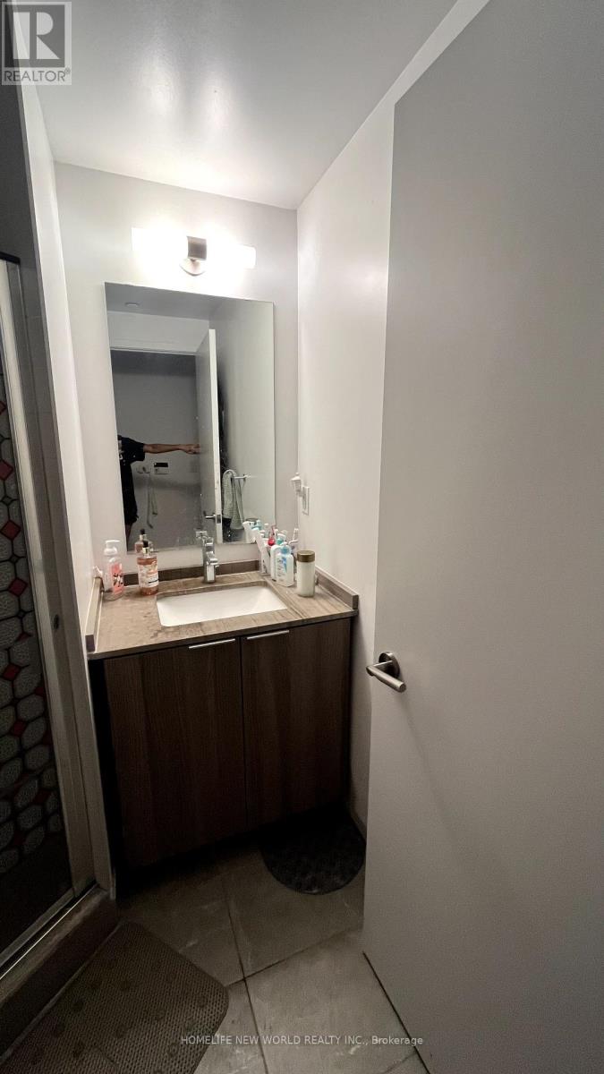 402 - 11 Wellesley Street W, Toronto, Ontario  M4Y 0G4 - Photo 13 - C12188721