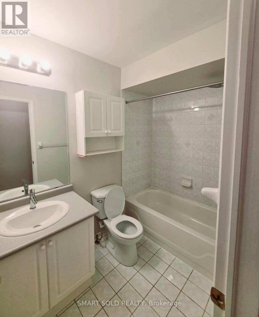 94 Coburg Crescent, Richmond Hill, Ontario  L4B 4E4 - Photo 14 - N12205011