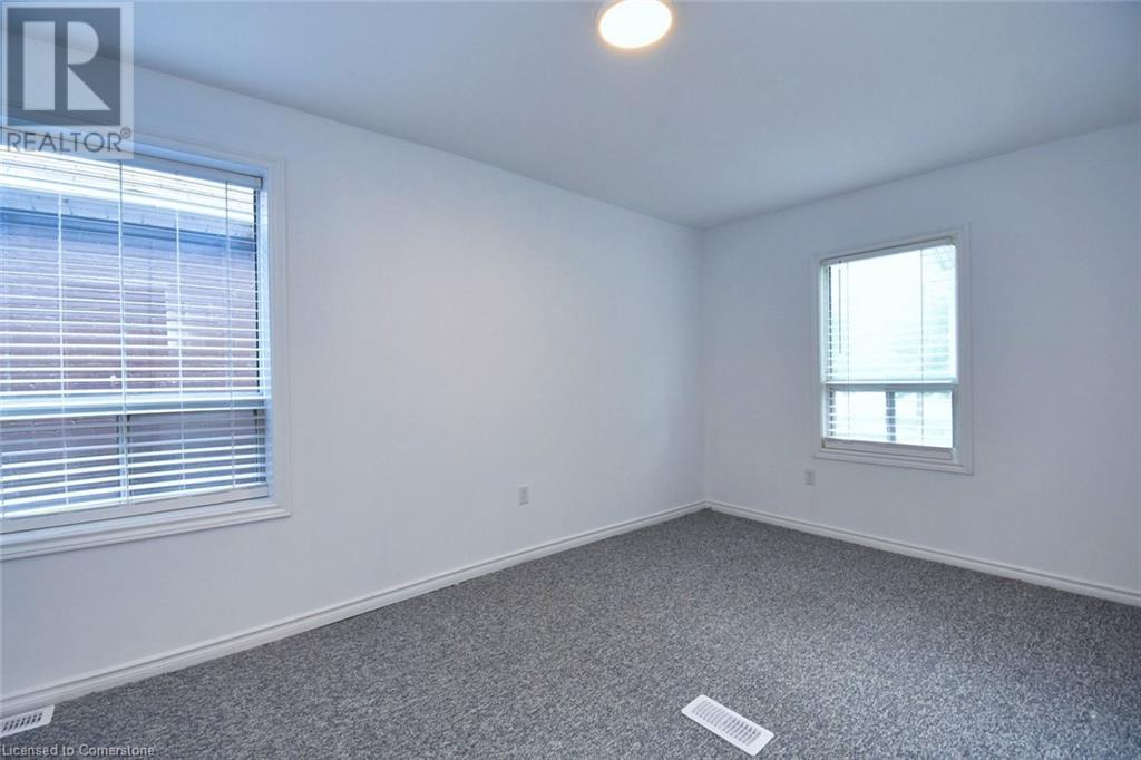 14 Graham Avenue S, Hamilton, Ontario  L8K 2L8 - Photo 11 - 40695329