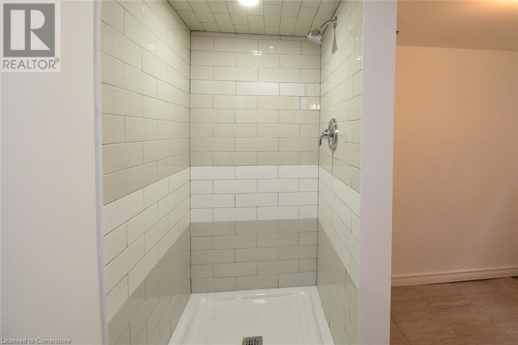 14 Graham Avenue S, Hamilton, Ontario  L8K 2L8 - Photo 24 - 40695329