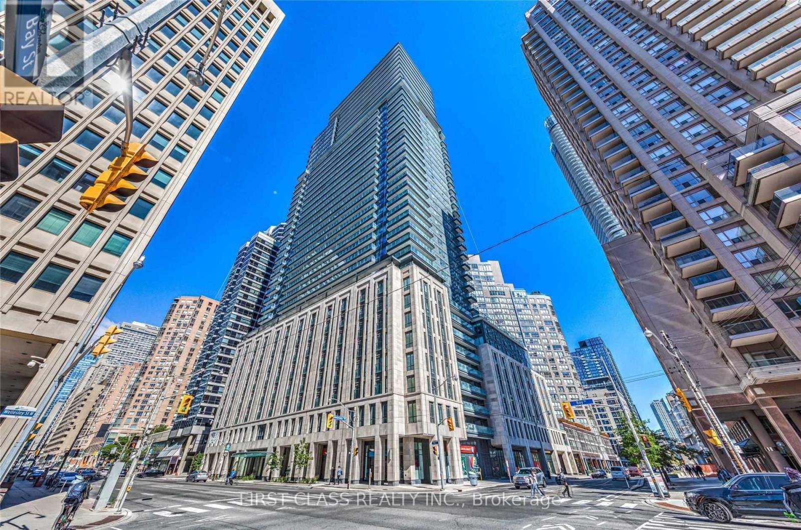 1303 - 955 Bay Street, Toronto, Ontario  M5S 0C6 - Photo 1 - C12205724