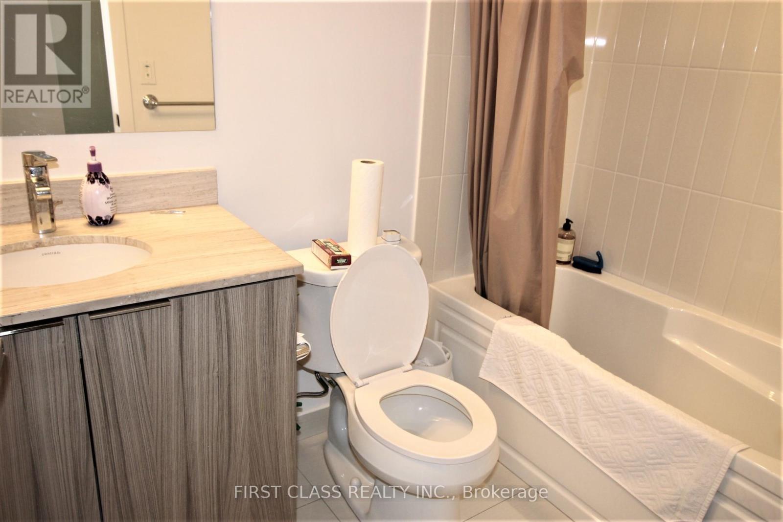 1303 - 955 Bay Street, Toronto, Ontario  M5S 0C6 - Photo 12 - C12205724