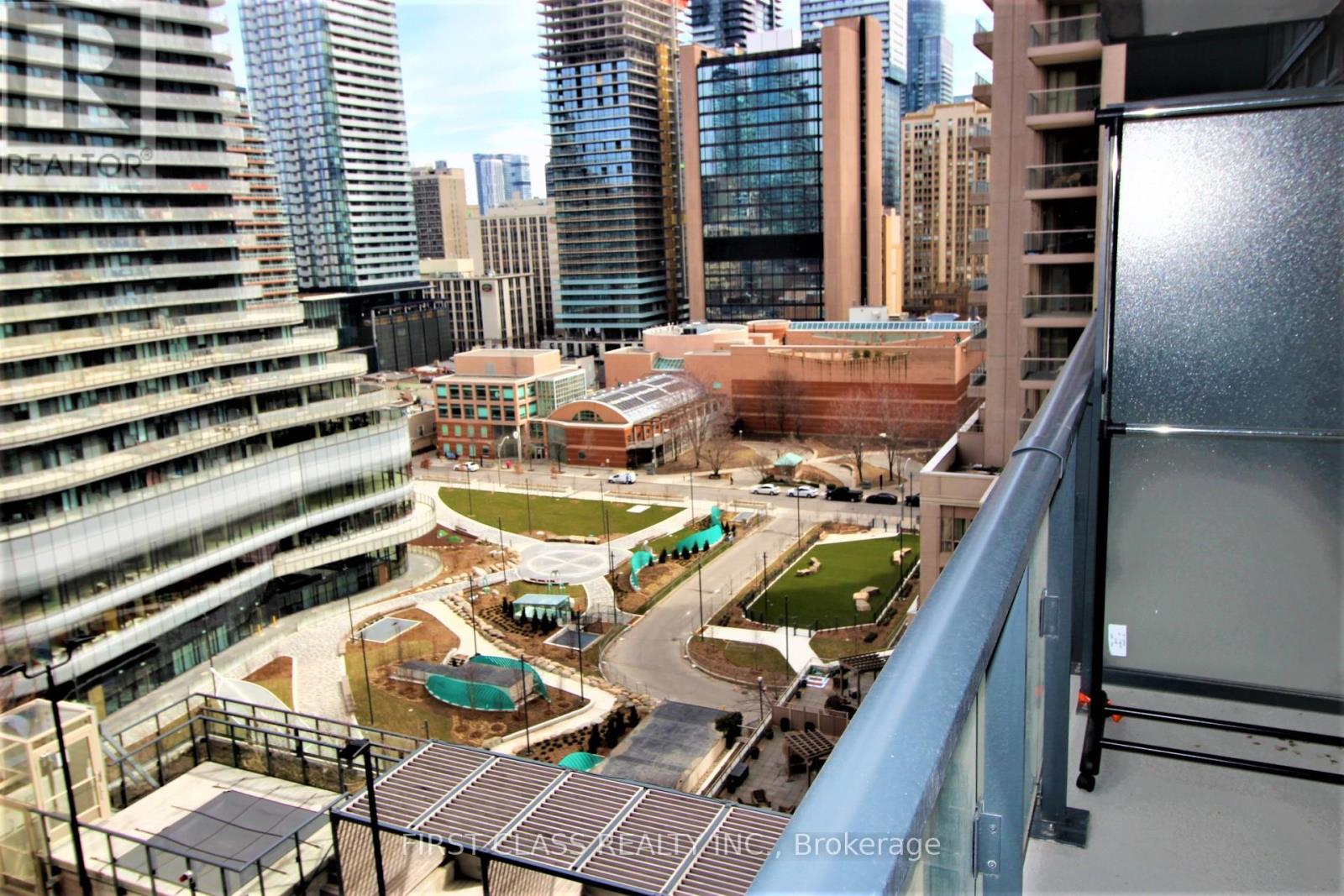 1303 - 955 Bay Street, Toronto, Ontario  M5S 0C6 - Photo 2 - C12205724