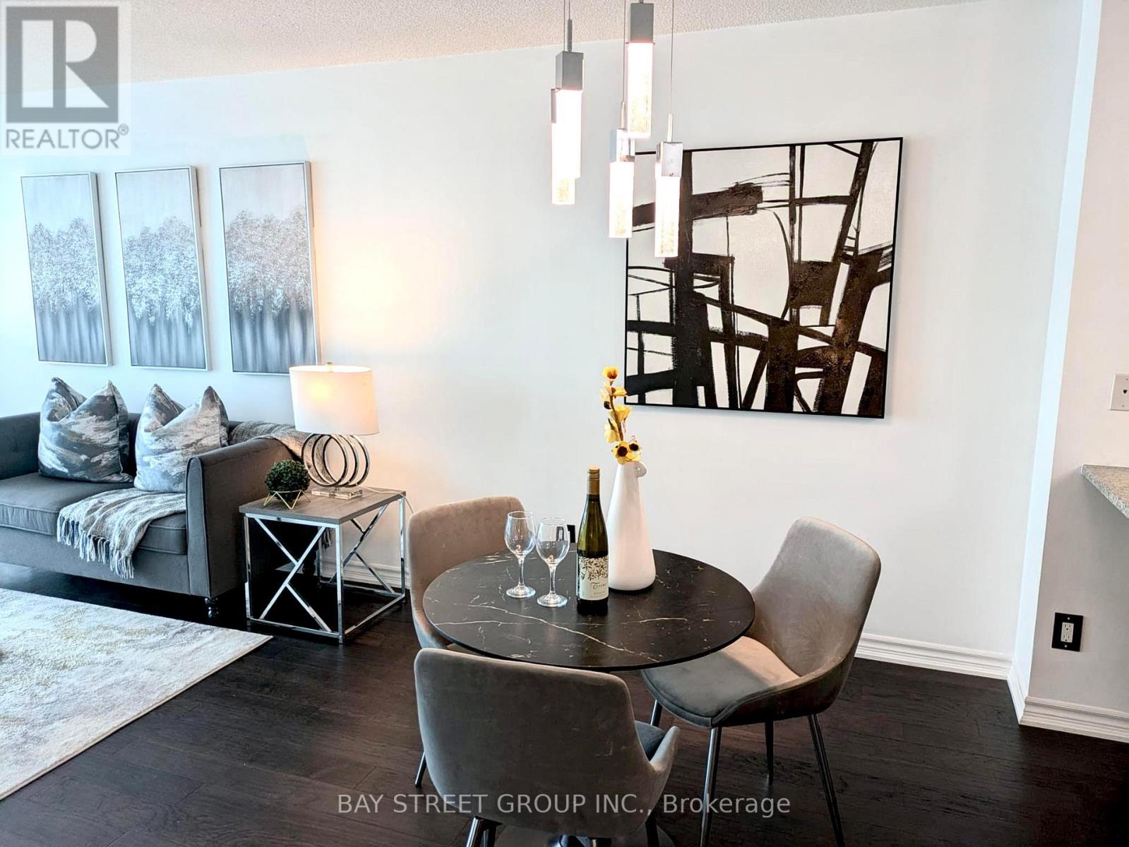 3808 - 19 Grand Trunk Crescent E, Toronto, Ontario  M5J 3A3 - Photo 4 - C12205740