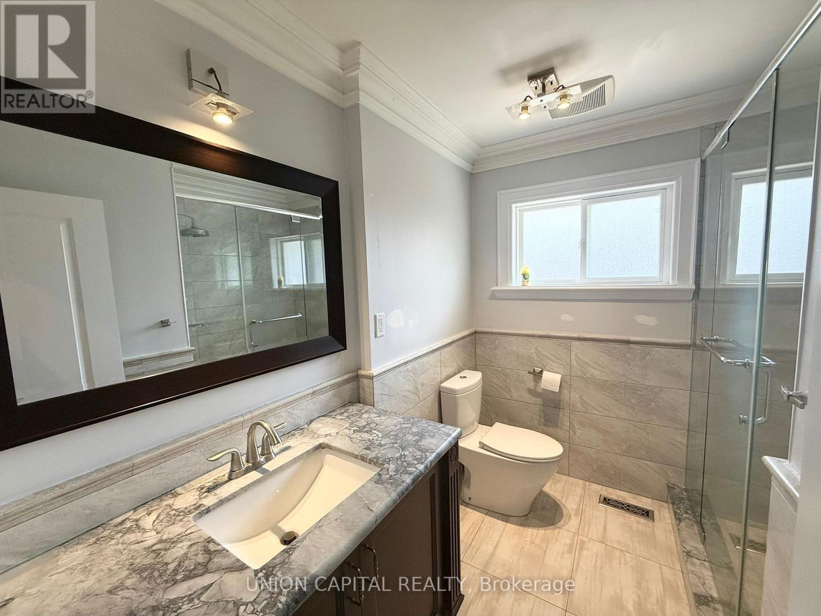 99 Wyndcliff Crescent, Toronto, Ontario  M4A 2J9 - Photo 18 - C12205779