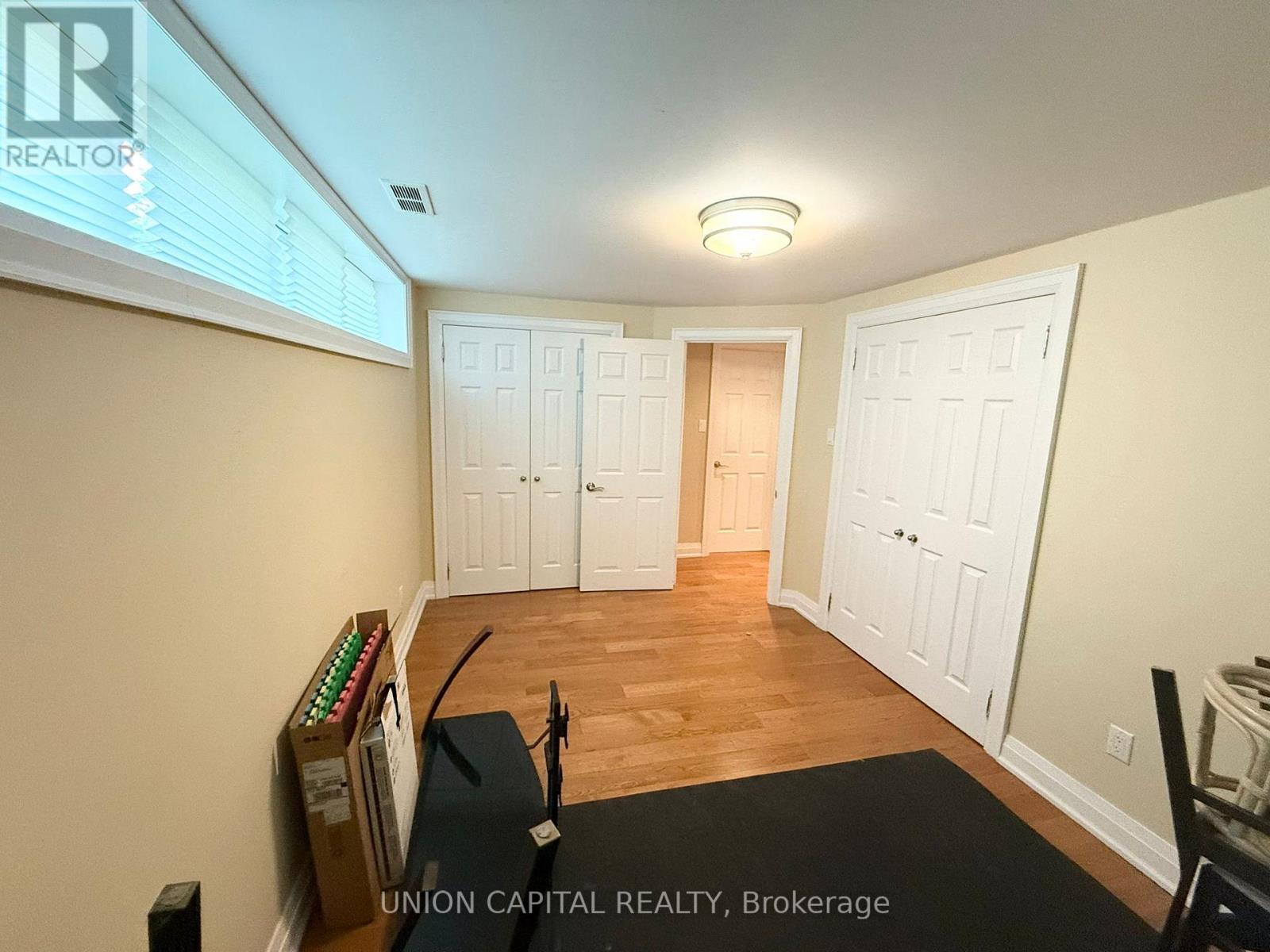 99 Wyndcliff Crescent, Toronto, Ontario  M4A 2J9 - Photo 25 - C12205779
