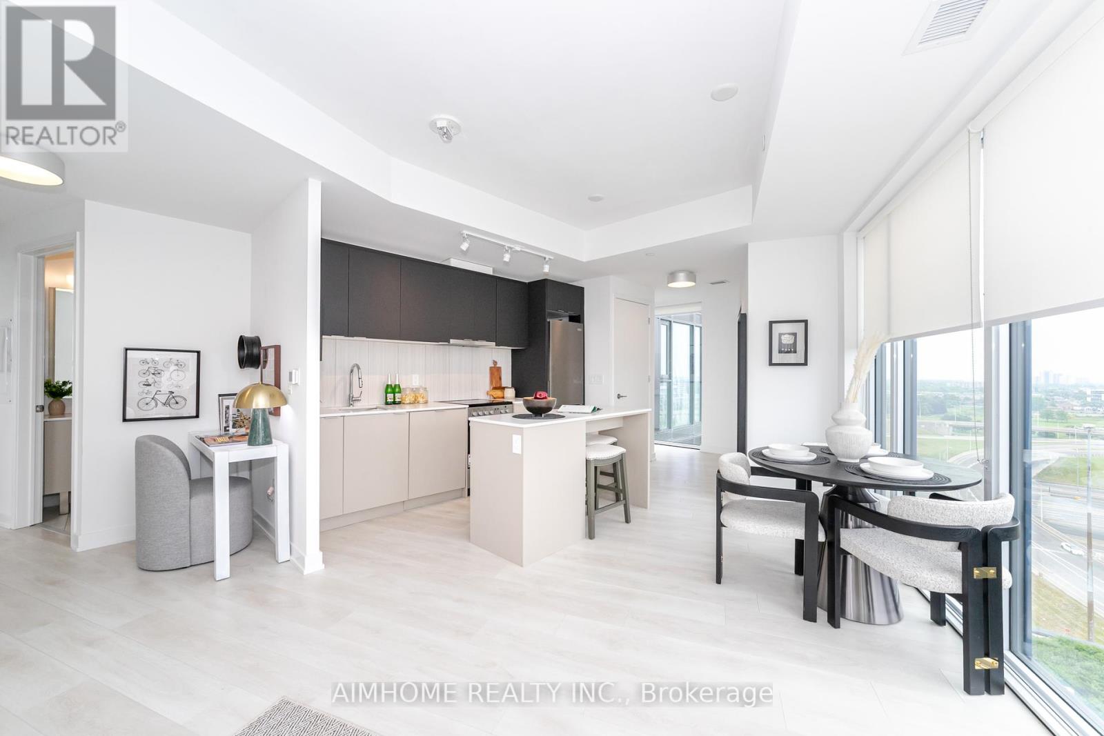 1510 - 8 Tippett Road, Toronto, Ontario  M3H 0E7 - Photo 11 - C12205782