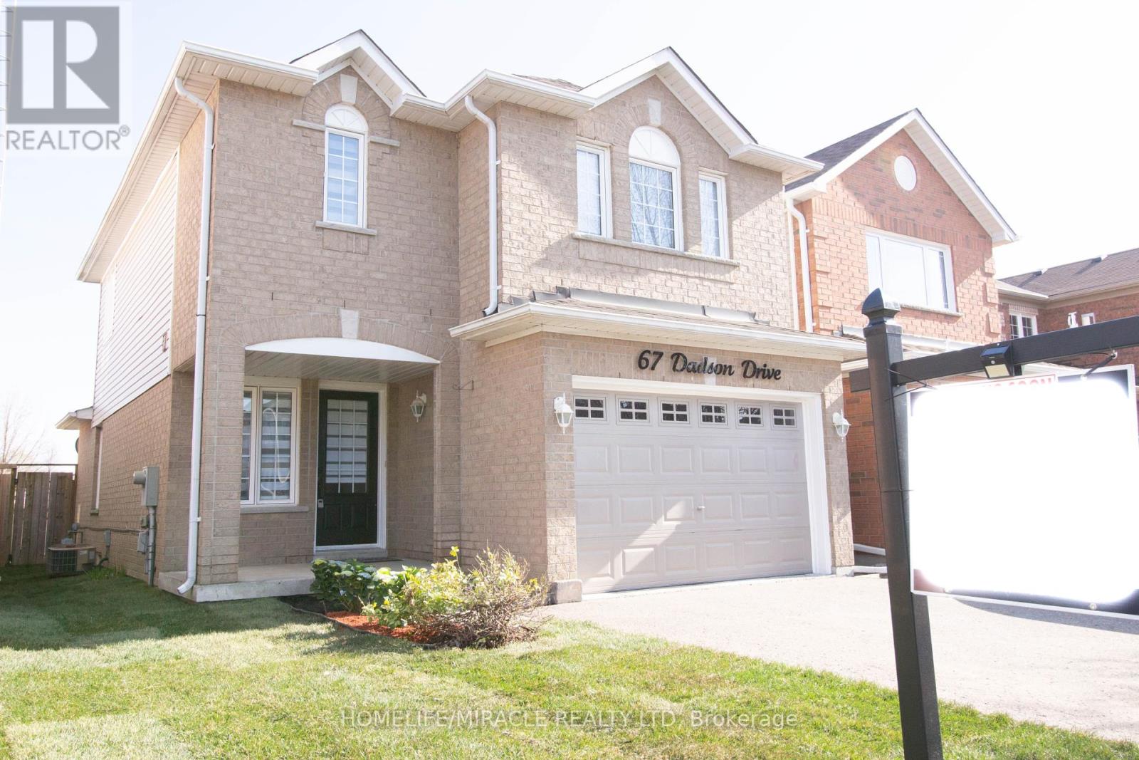 67 Dadson Drive, Clarington, Ontario  L1C 5J1 - Photo 2 - E12205757