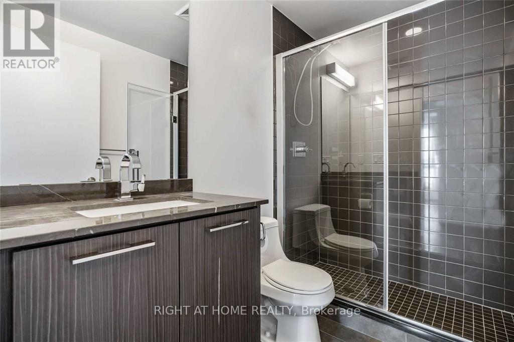 818 - 9471 Yonge Street, Richmond Hill, Ontario  L4C 0Z5 - Photo 8 - N12205754