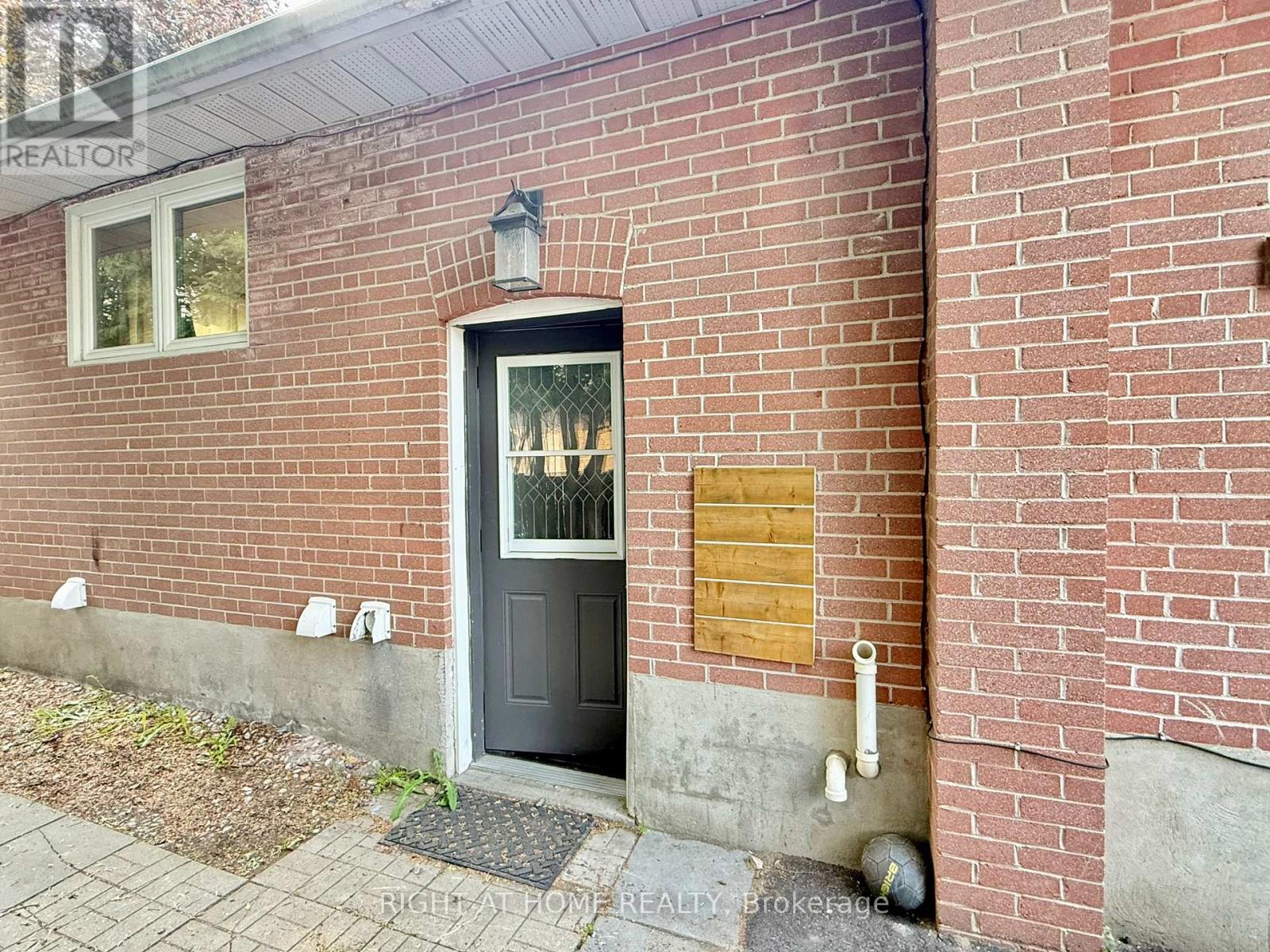 Bsmt 1 - 116 Cherrywood Drive, Newmarket, Ontario  L3Y 2X7 - Photo 2 - N12205787