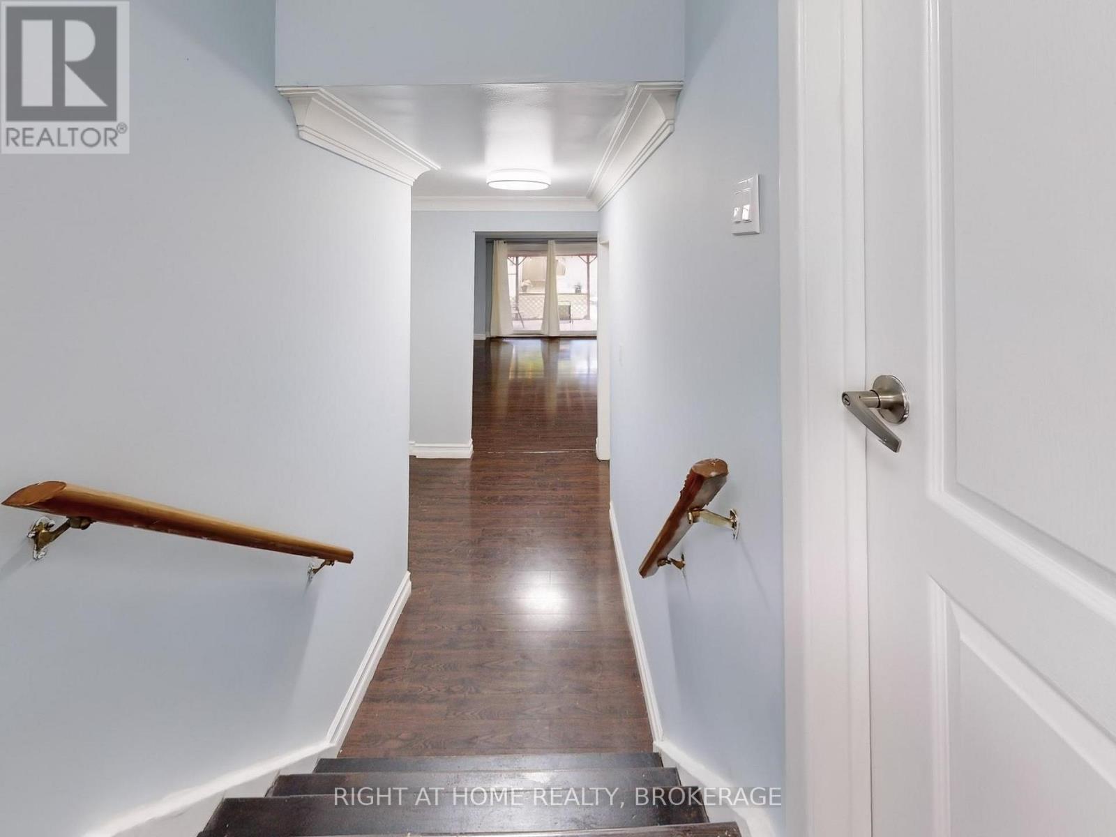 3339 Victory Crescent, Mississauga, Ontario  L4T 1M2 - Photo 15 - W12205744