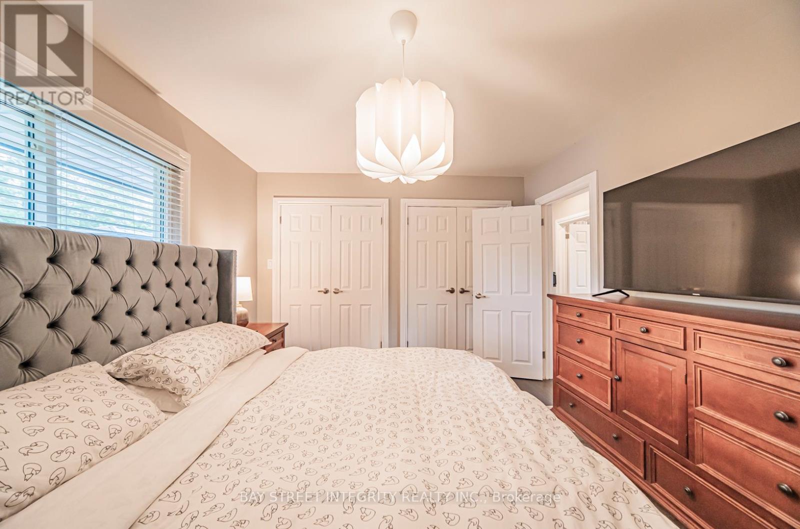 1277 Gainsborough Drive, Oakville, Ontario  L6H 2H5 - Photo 24 - W12205769