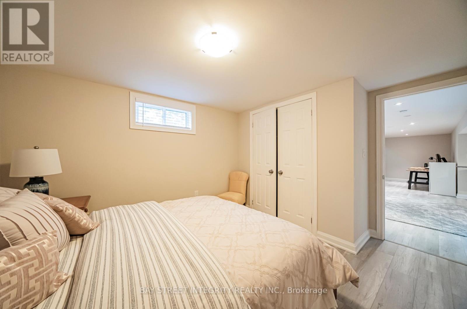 1277 Gainsborough Drive, Oakville, Ontario  L6H 2H5 - Photo 37 - W12205769