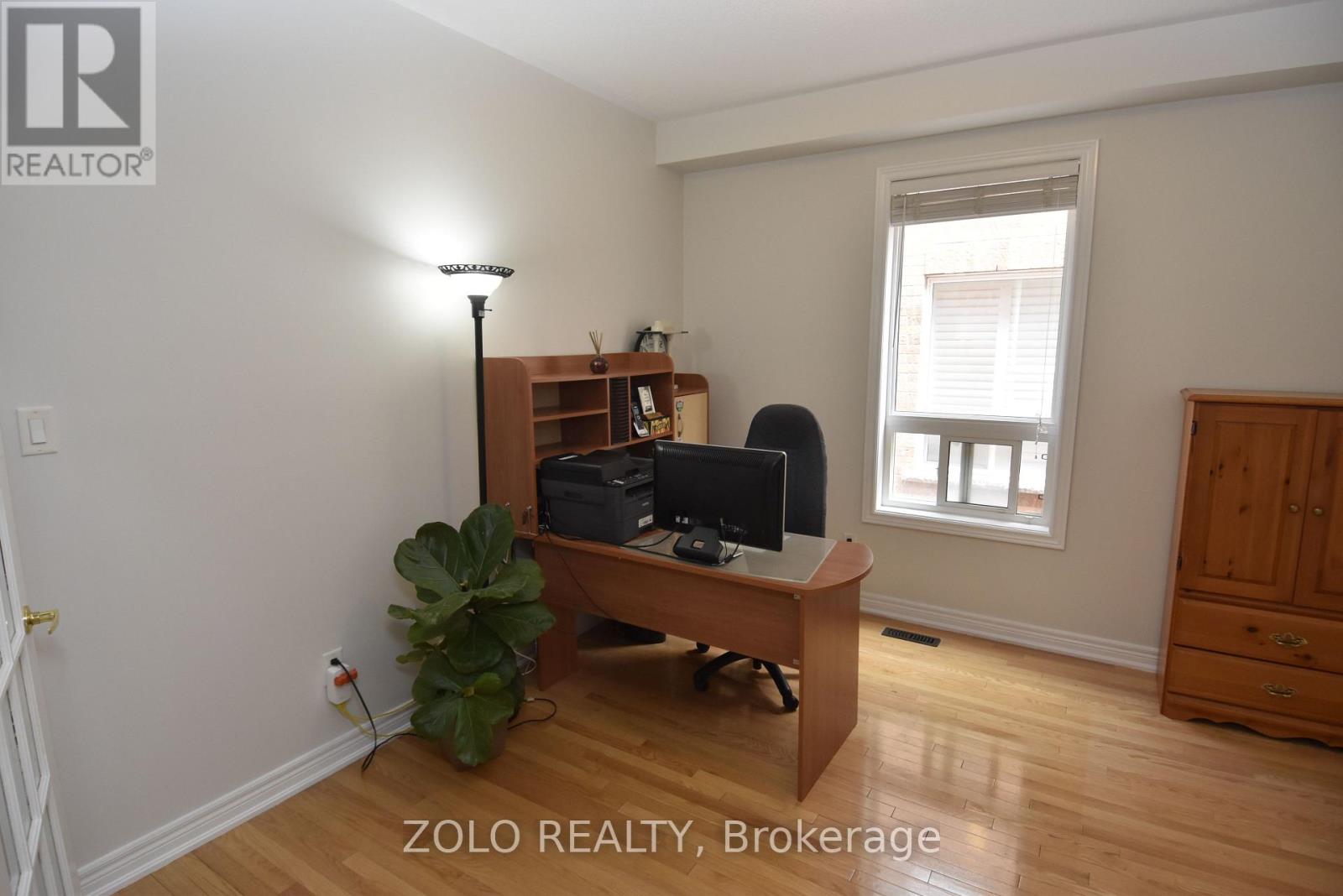 22 Showboat Crescent, Brampton, Ontario  L6V 4R5 - Photo 13 - W12205771