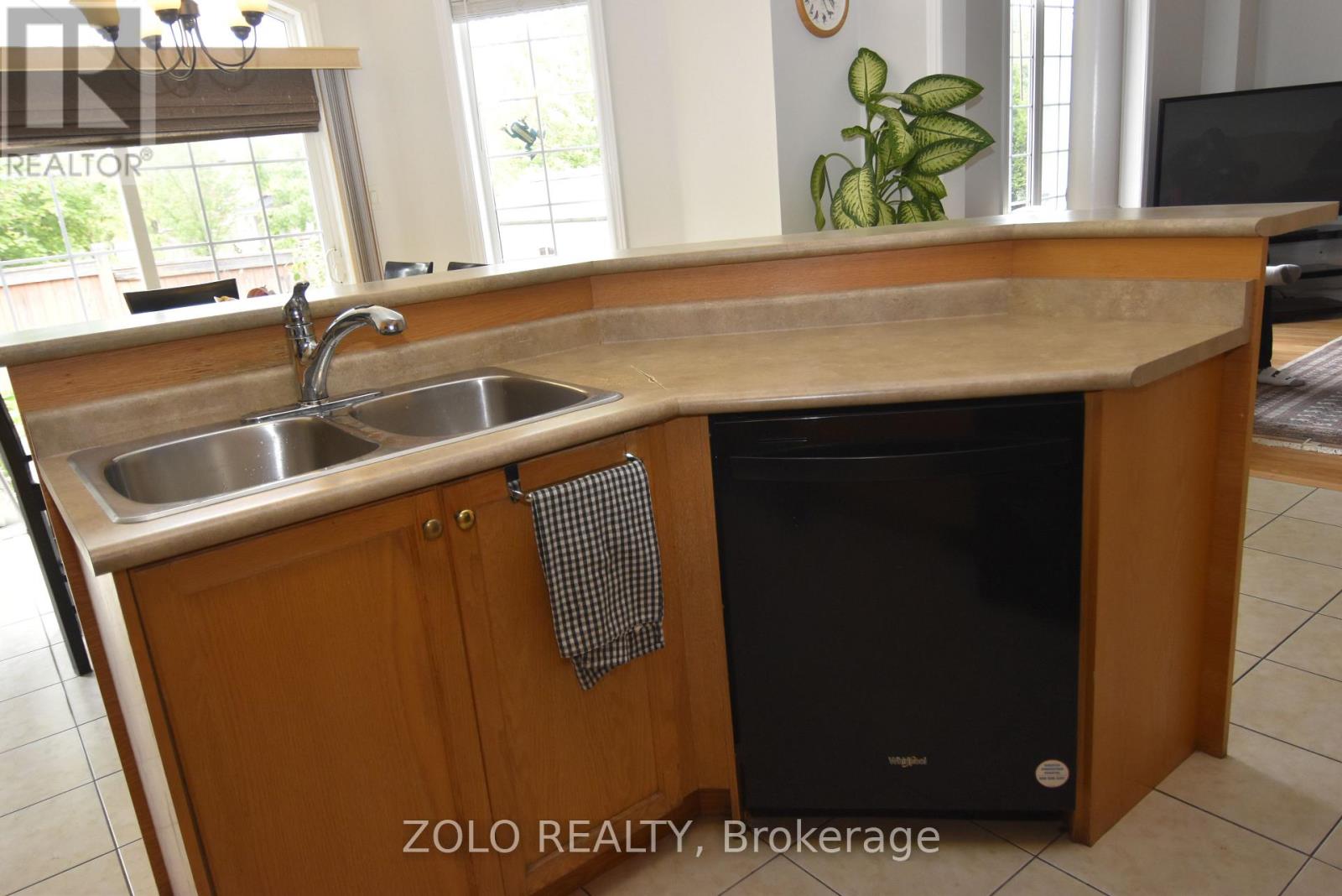 22 Showboat Crescent, Brampton, Ontario  L6V 4R5 - Photo 21 - W12205771