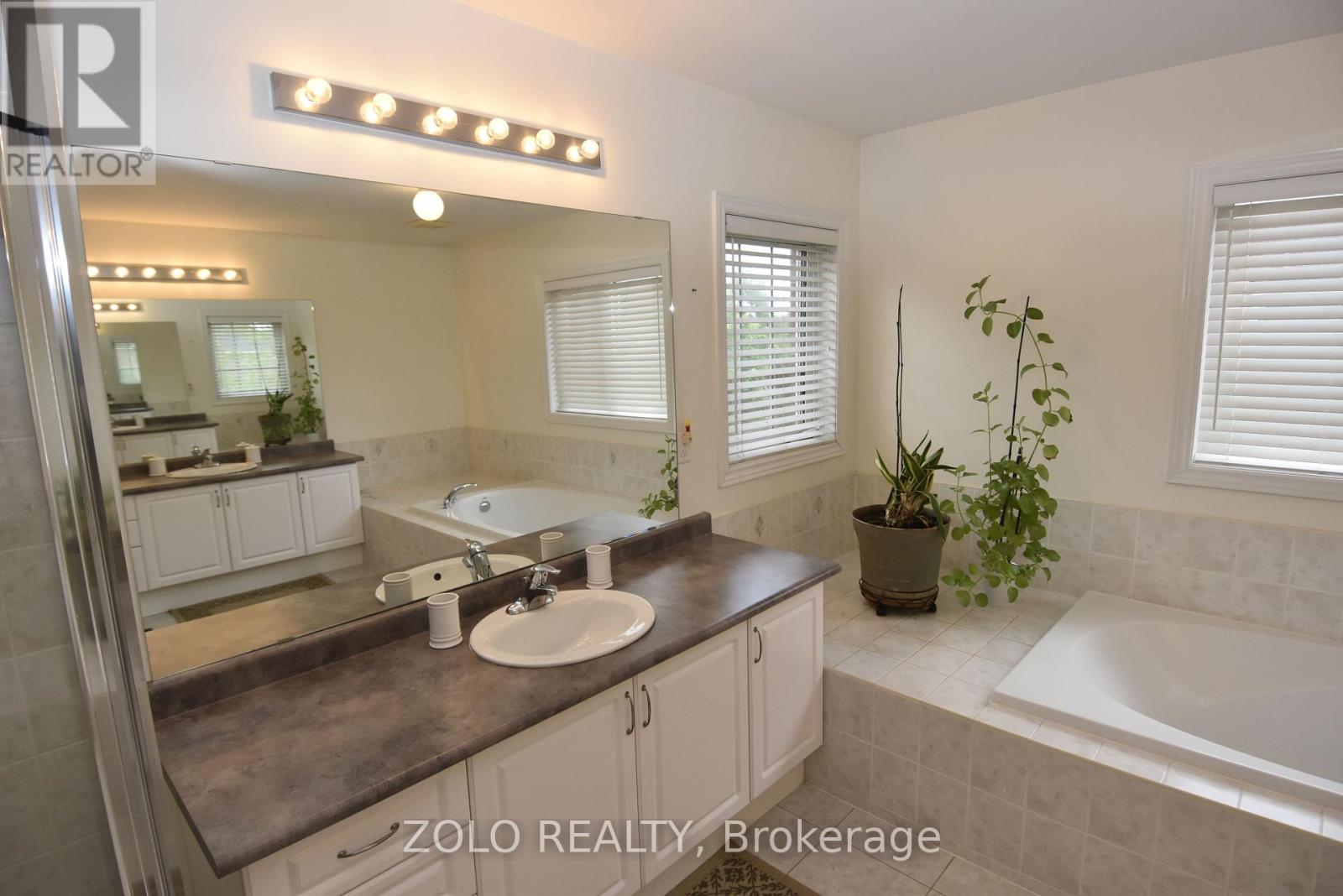 22 Showboat Crescent, Brampton, Ontario  L6V 4R5 - Photo 36 - W12205771